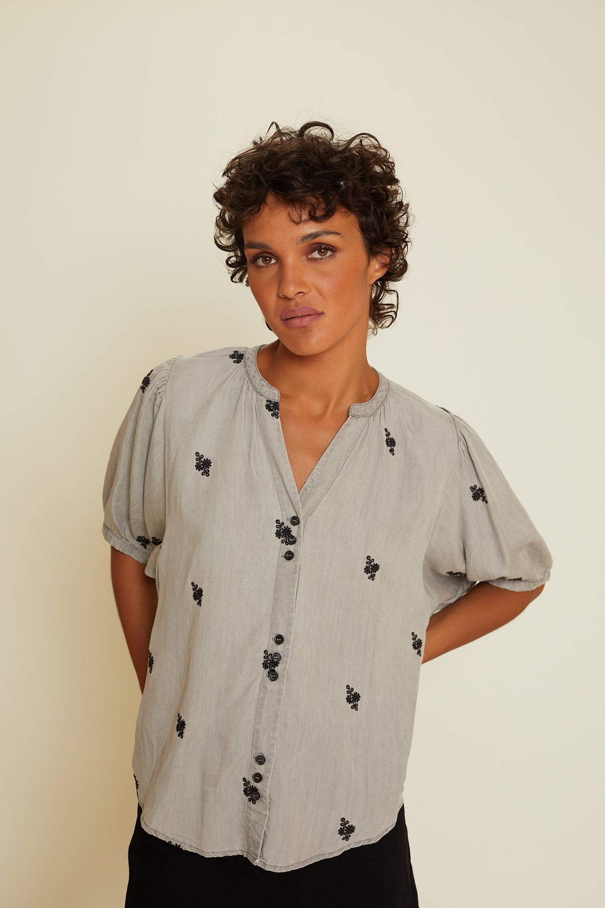 Blusa Willow Gris